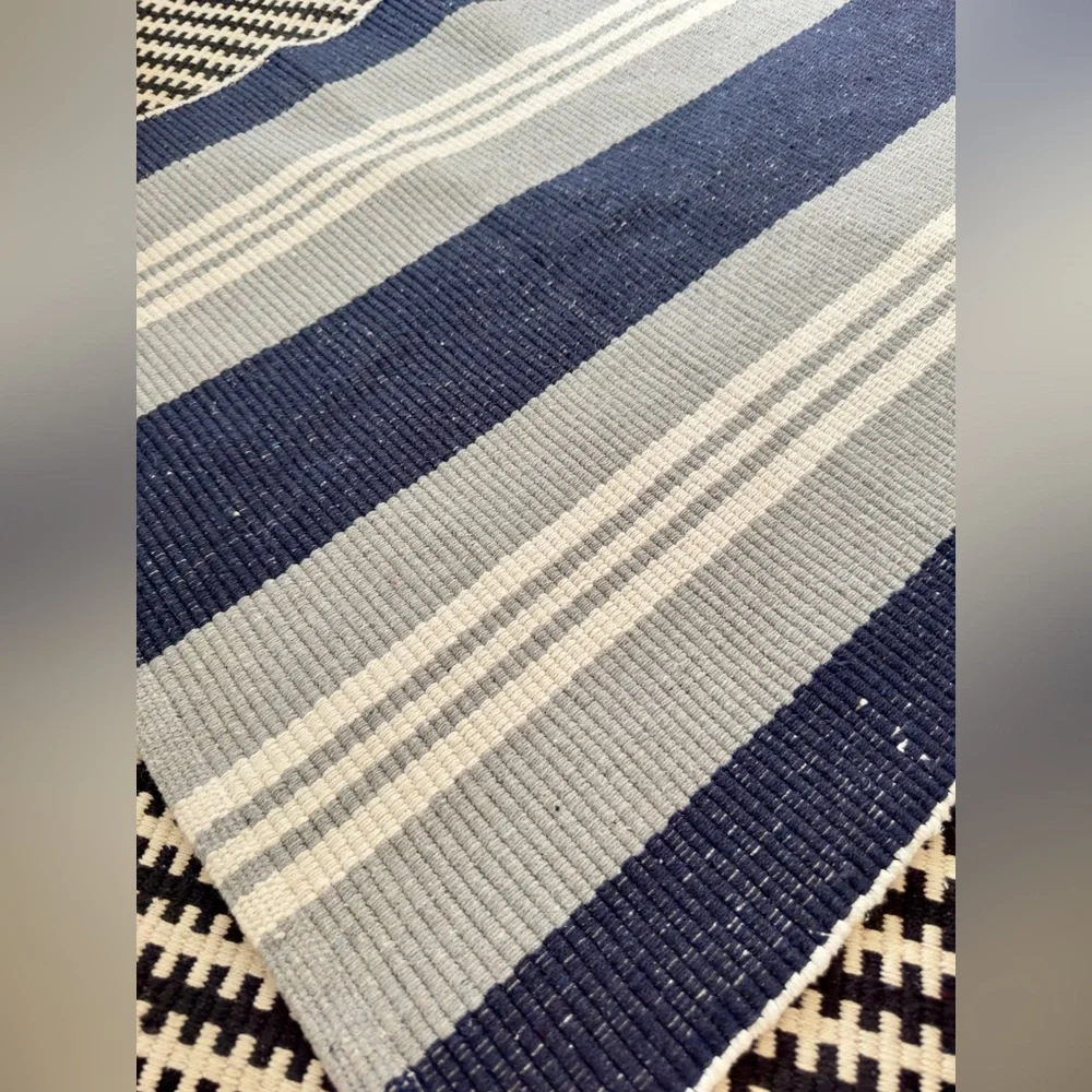 LR HOME 4 Ft. Coastal Cottage Striped Woven Accent Area Rug Navy Blue Grey White